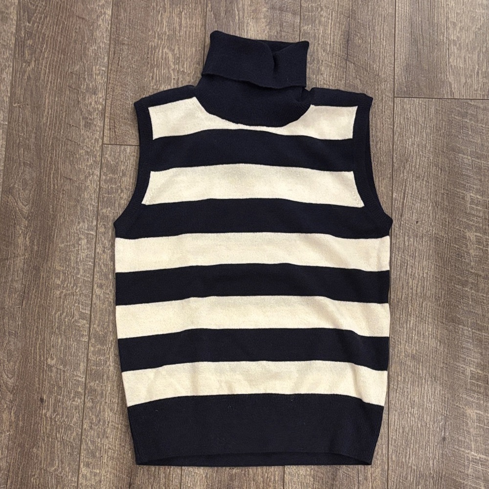 We Norwegians Gullholmen Cashmere Blend Sweater